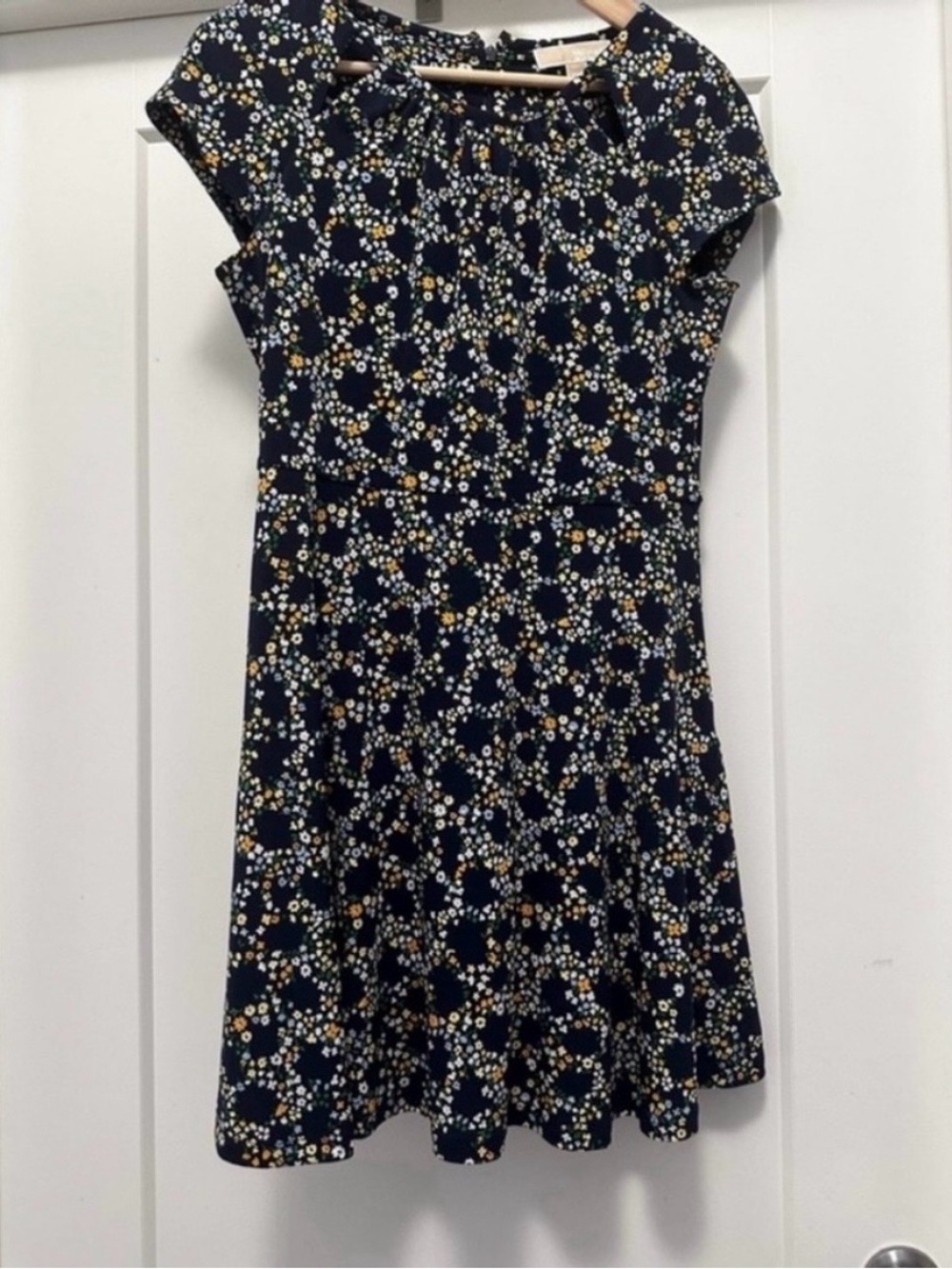 💚💛 MICHAEL Michael Kors Navy Blue, Green, & Yellow Floral Dress - Sz Med. Petite